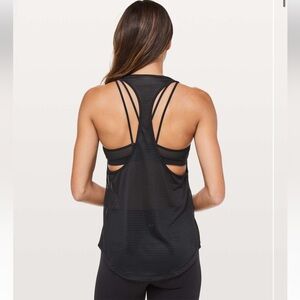 Lululemon Black Fully Flexed 2 in 1 Mesh Strappy Tank Size